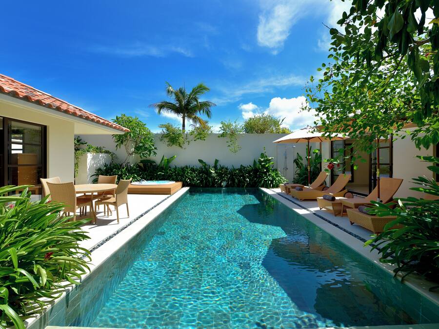 Minibar, una cassaforte in camera, una scrivania, ferro/asse da stiro