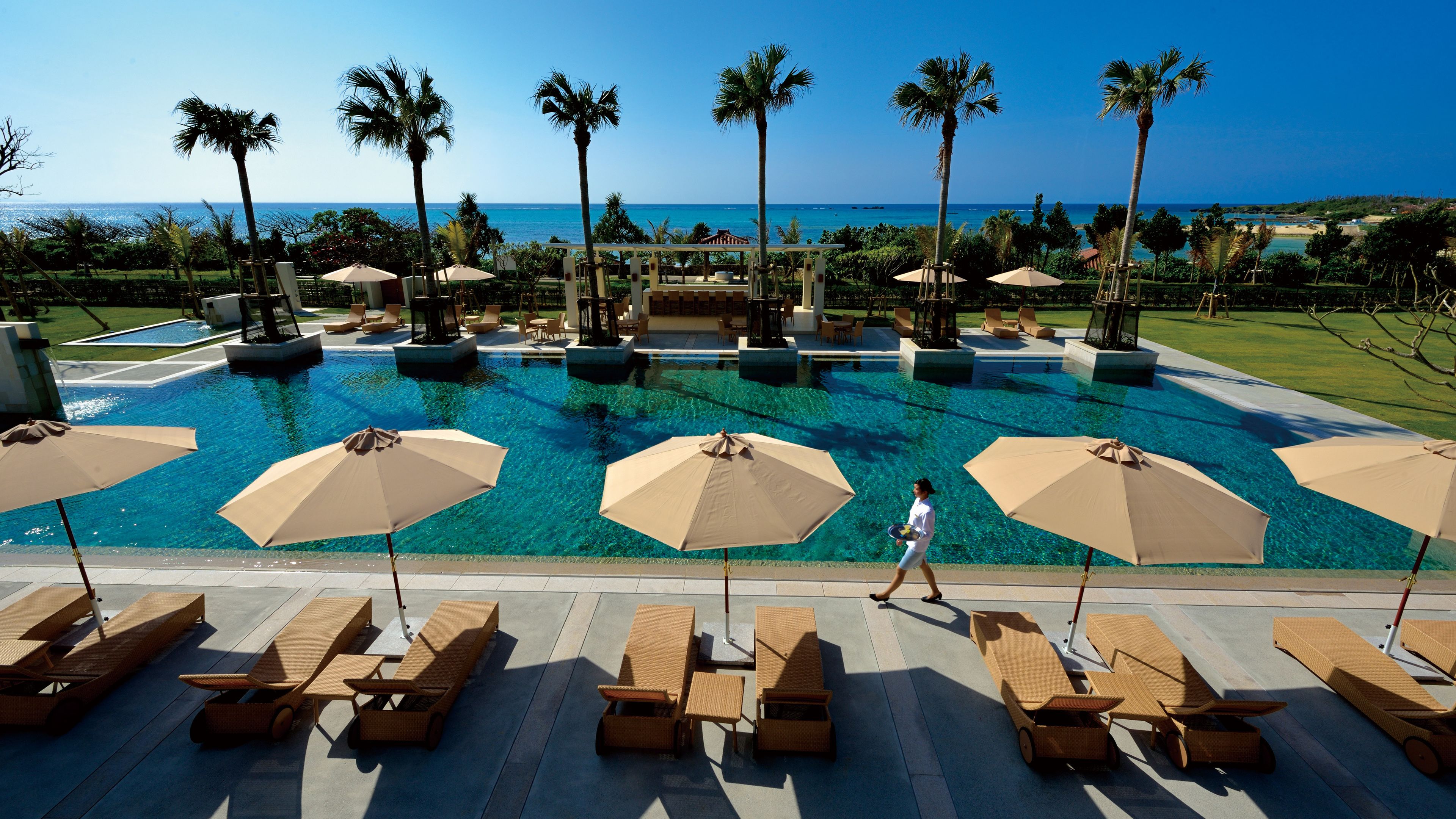 Seasonal outdoor pool