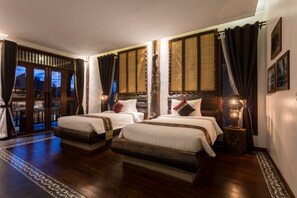 Minibar, in-room safe, desk, blackout curtains