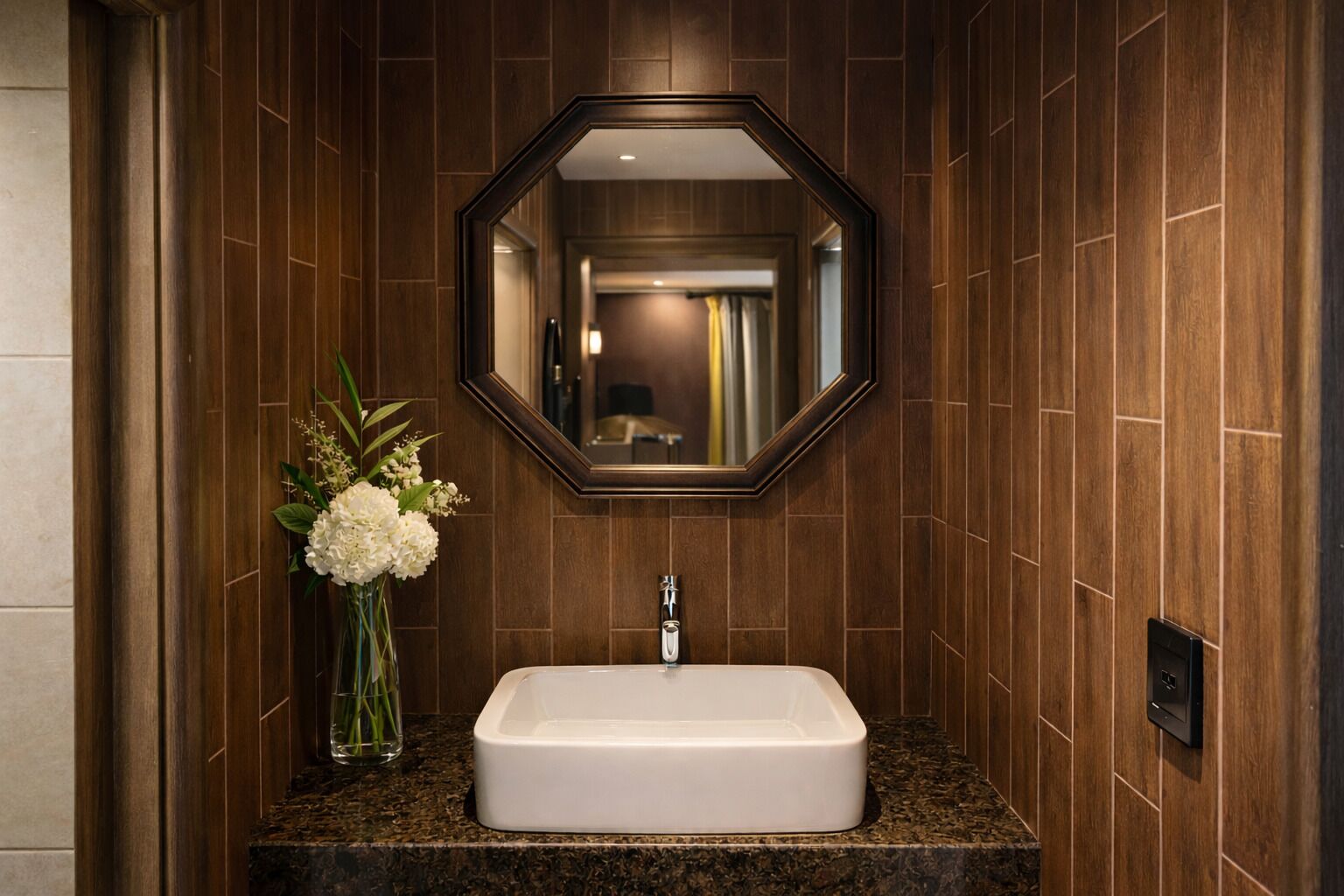 Suite | Bathroom | Separate tub and shower, deep soaking tub, free toiletries, hair dryer
