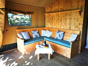 Family Bungalow (5 Prs) | Living area - Il Girasole (Massignano)