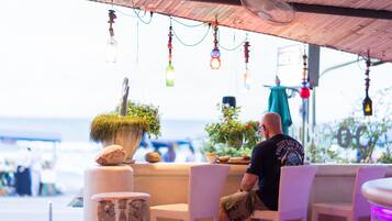 供应晚餐,国际美食