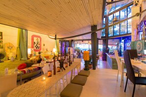 International cuisine - Barefoot Hotel Kalim Beach Front (Patong)