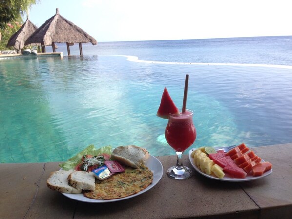 Free breakfast - Wawa Wewe II Villas (Karangasem)