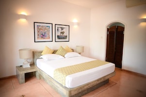 Ropa de cama de alta calidad y minibar