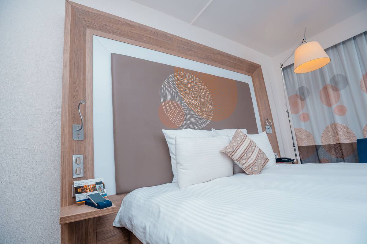 suite | 1 bedroom, free minibar, in-room safe, desk