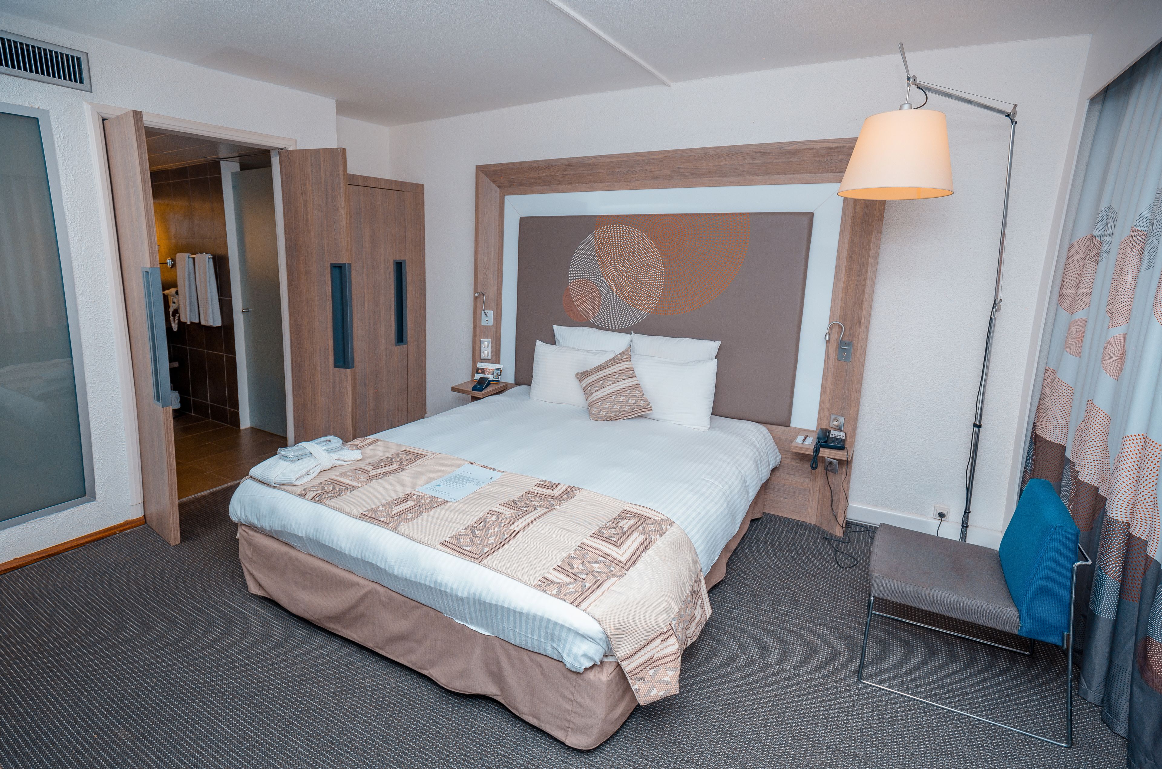 suite | 1 bedroom, free minibar, in-room safe, desk