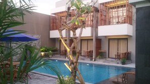 Piscina interna, piscina externa