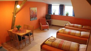 Basic Double Room Single Use (Lünsfeld) | Soundproofing, free WiFi, bed sheets