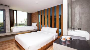 Tremannsrom – deluxe | Blendingsgardiner, wi-fi (inkludert) og sengetøy