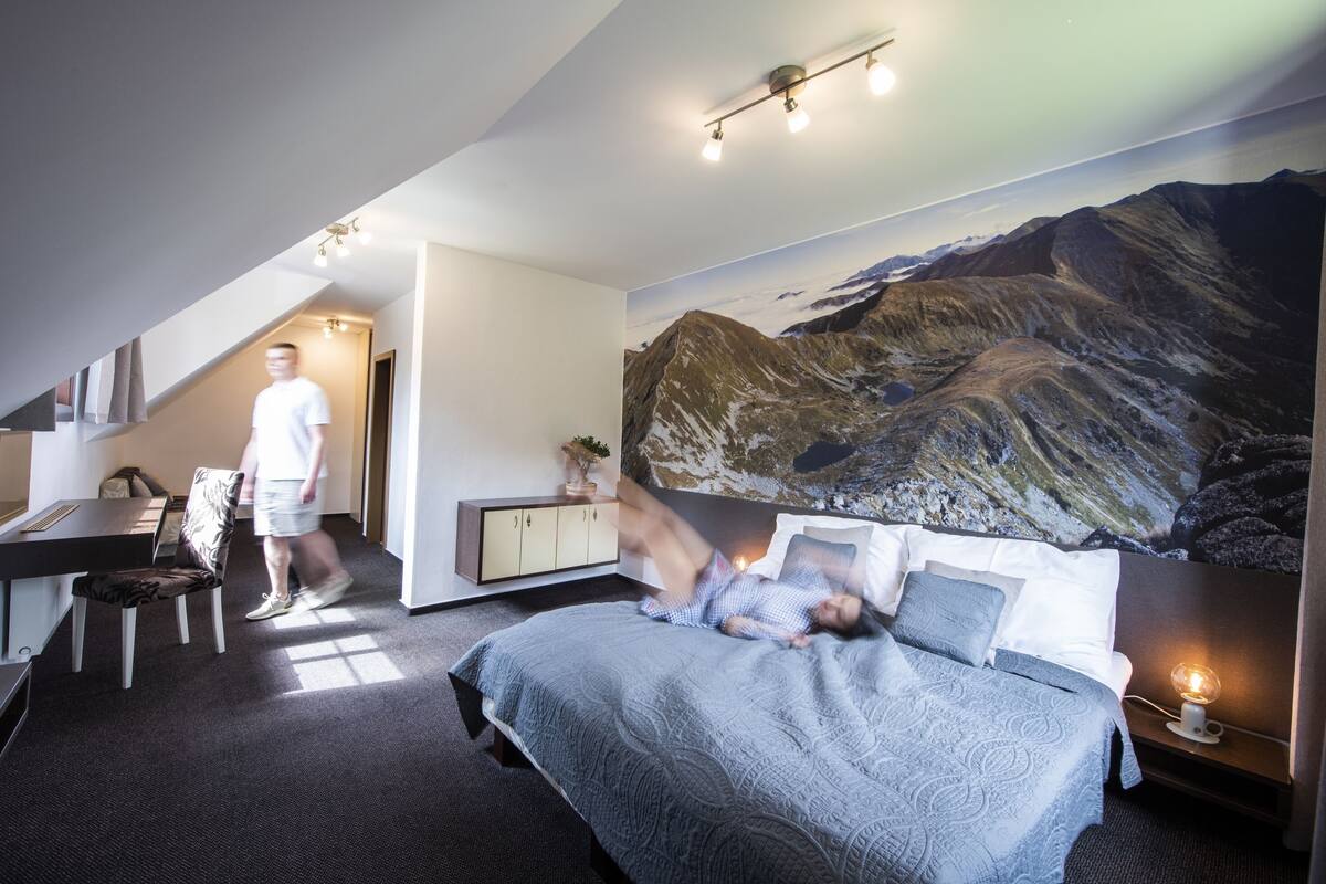Double Room (2 Adults  2 Children) | Skrivebord og wi-fi (inkludert)