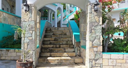 The Apartments at Jolly Castle