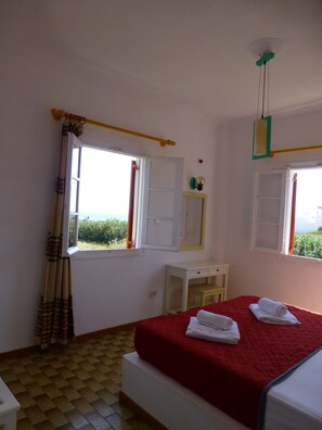 Apartment, Sea View | Soundproofing, free cribs/infant beds, free WiFi, bed sheets - Arokaria Seaside (Paros)