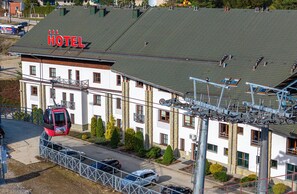 Front of property - Hotel Jaworzyna Krynicka (Krynica-Zdroj)