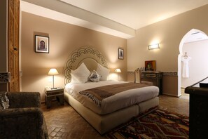 Exclusive Room | Premium bedding, down comforters, in-room safe, individually decorated - Riad Enchanté (Marrakech)
