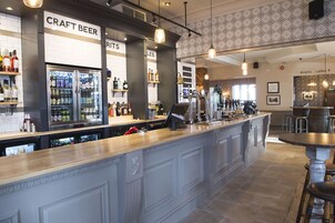 Bar (en el alojamiento)