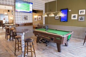 Bar (en el alojamiento)