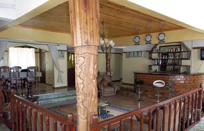 Bar (on property) - White Rose Lodge (Livingstone)