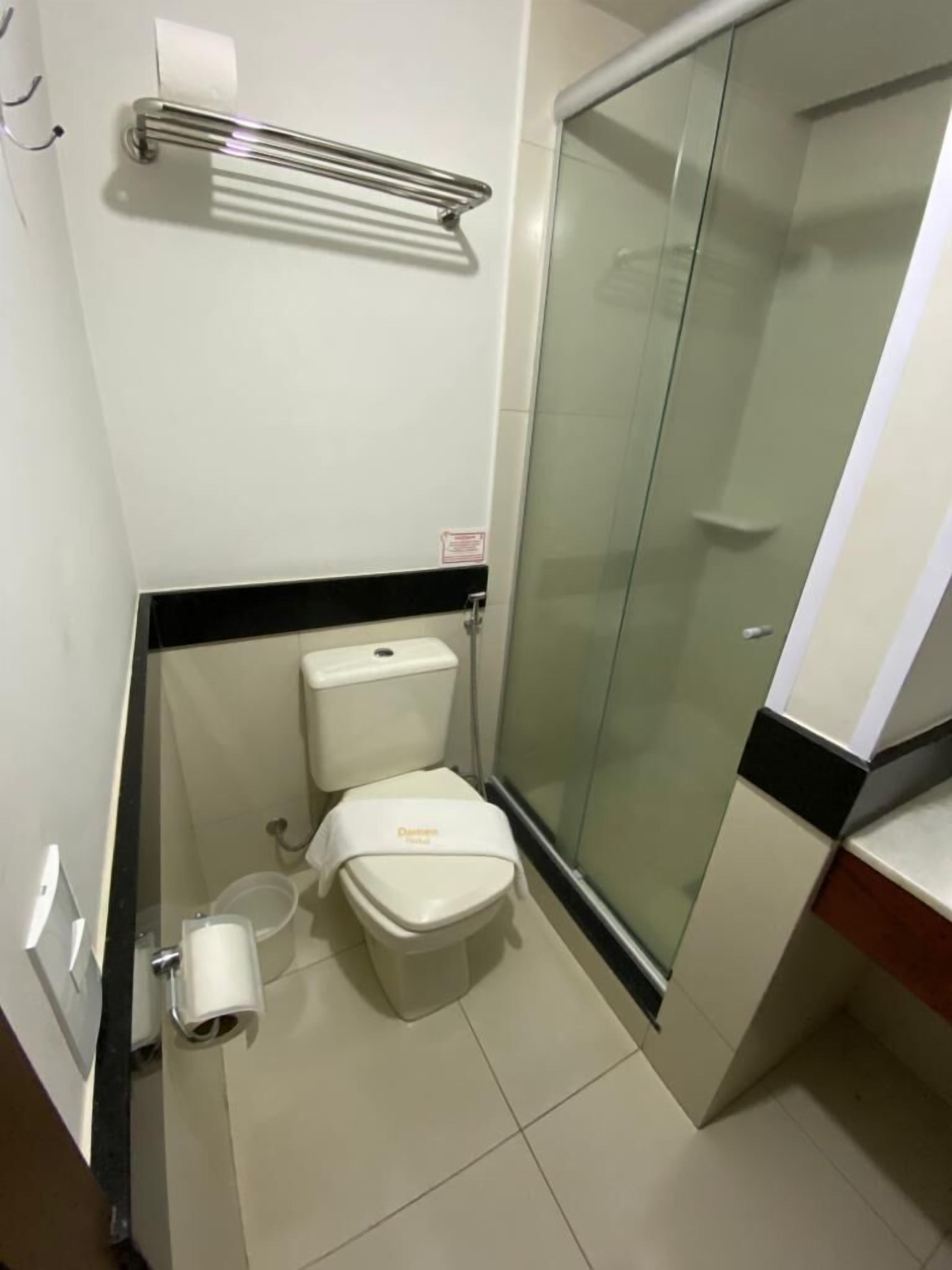 shower, free toiletries, towels