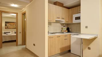 Comfort Apartment, 1 Bedroom | Private kitchen | Full-size fridge, microwave, stovetop, espresso maker