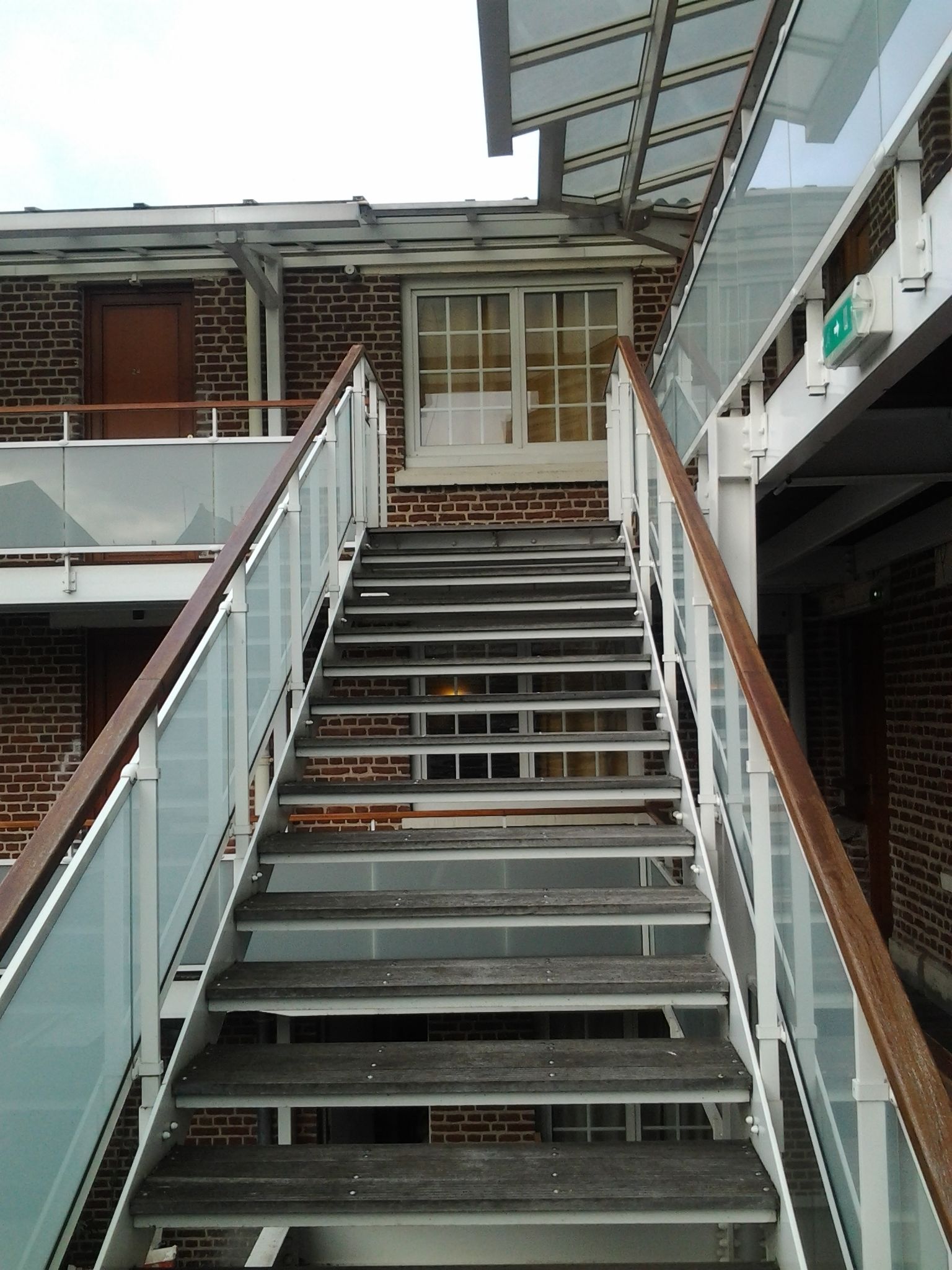 Foto - Modern'Hôtel - Centre ville - SNCF