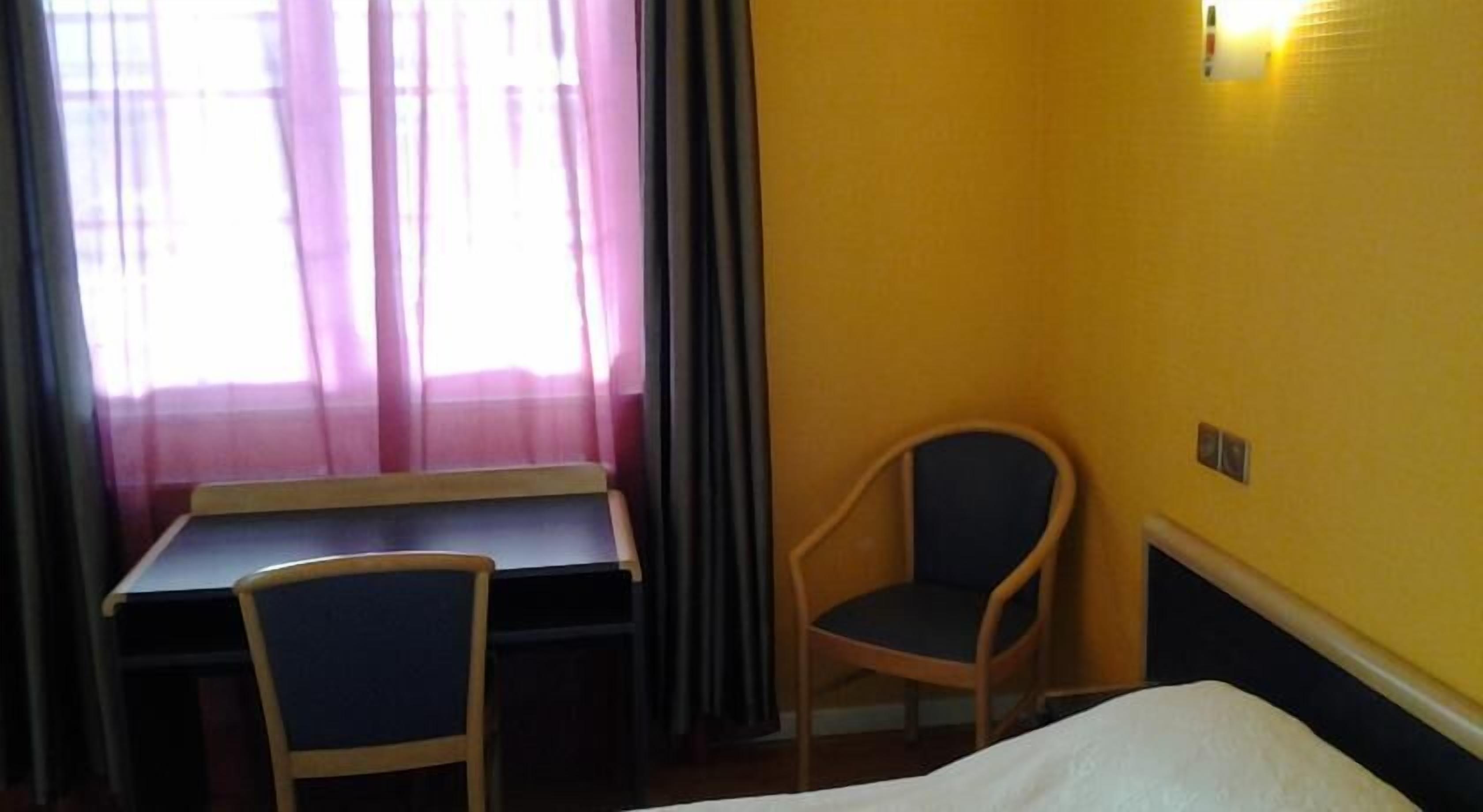 Foto - Modern'Hôtel - Centre ville - SNCF