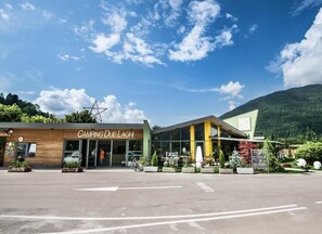 Property entrance - Camping Due Laghi (Levico Terme)