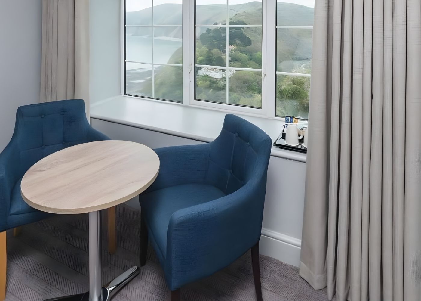 Standard Twin Room, Ensuite, Sea View | Room amenity