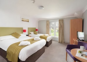 Family Triple Room, Ensuite | Iron/ironing board, free WiFi, bed sheets - The Valley of Rocks Hotel (Lynton)