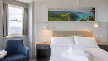 Chambre Double Supérieure, salle de bains attenante | Fer et planche à repasser, Wi-Fi gratuit, draps fournis