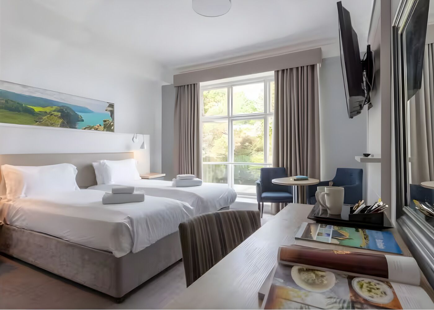 Superior Twin Room, Ensuite | Iron/ironing board, free WiFi, bed sheets