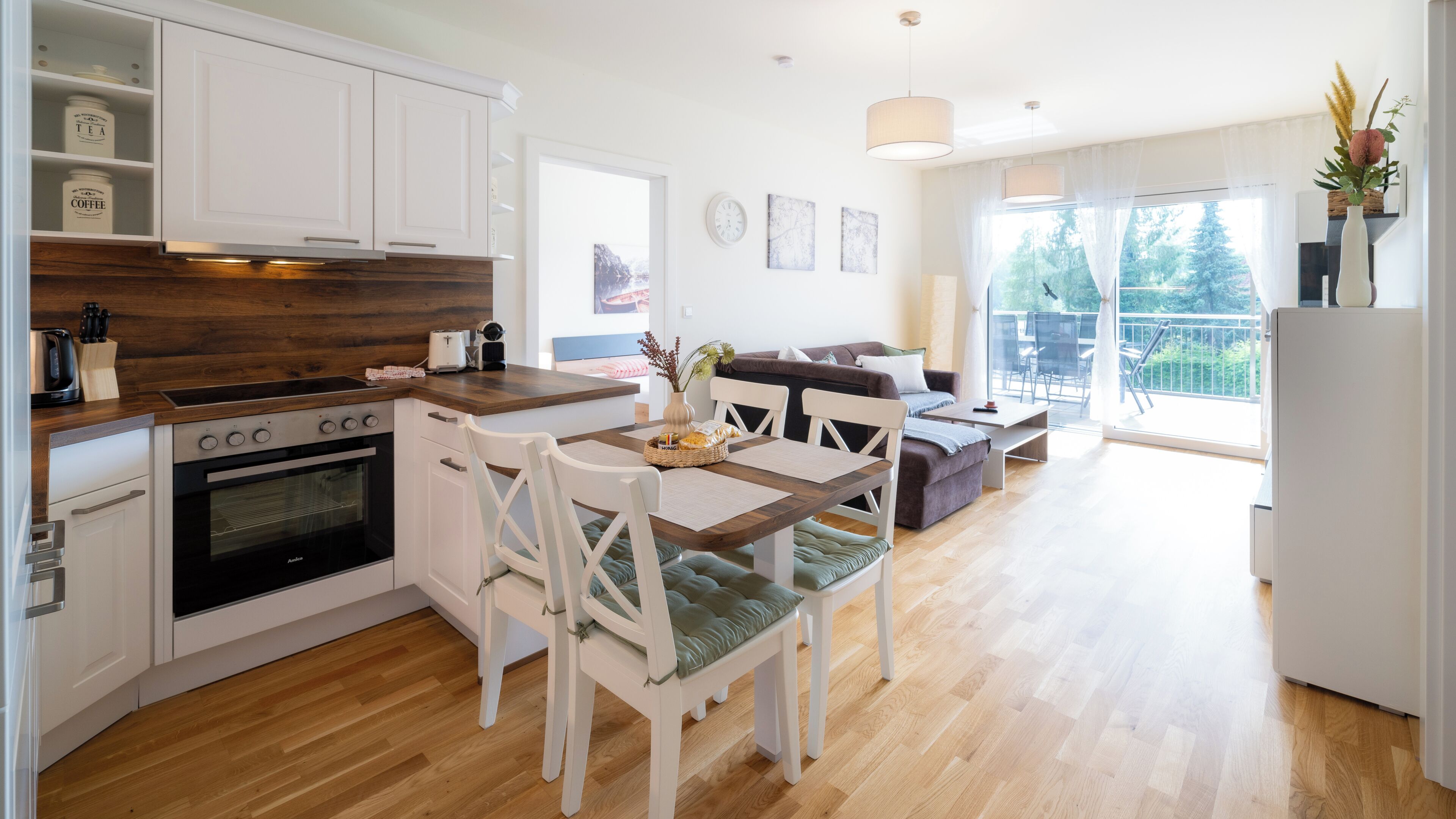 Family Apartment, 2 Bedrooms, Non Smoking, Balcony | Living area