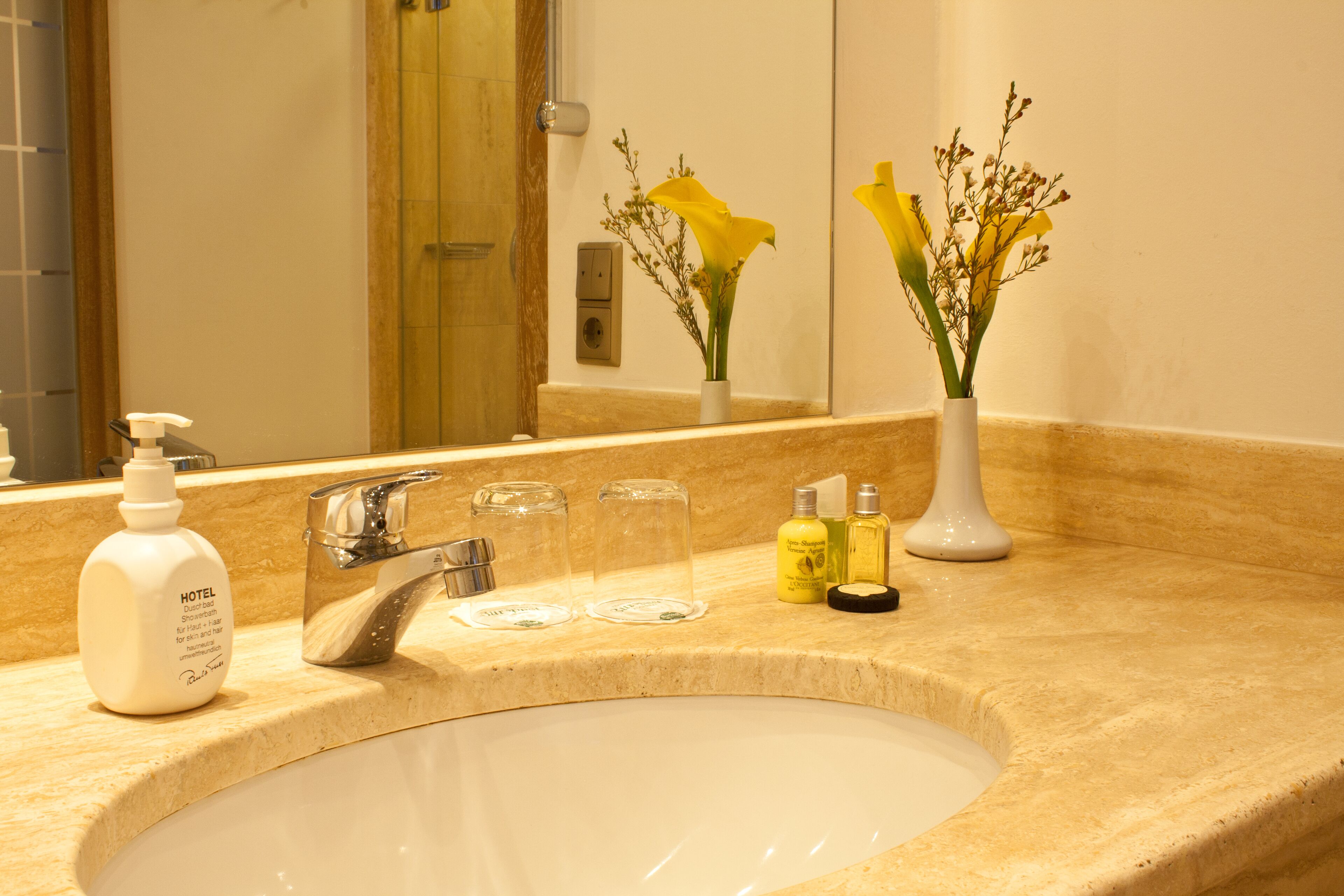 comfort double room | bathroom | free toiletries, hair dryer, towels