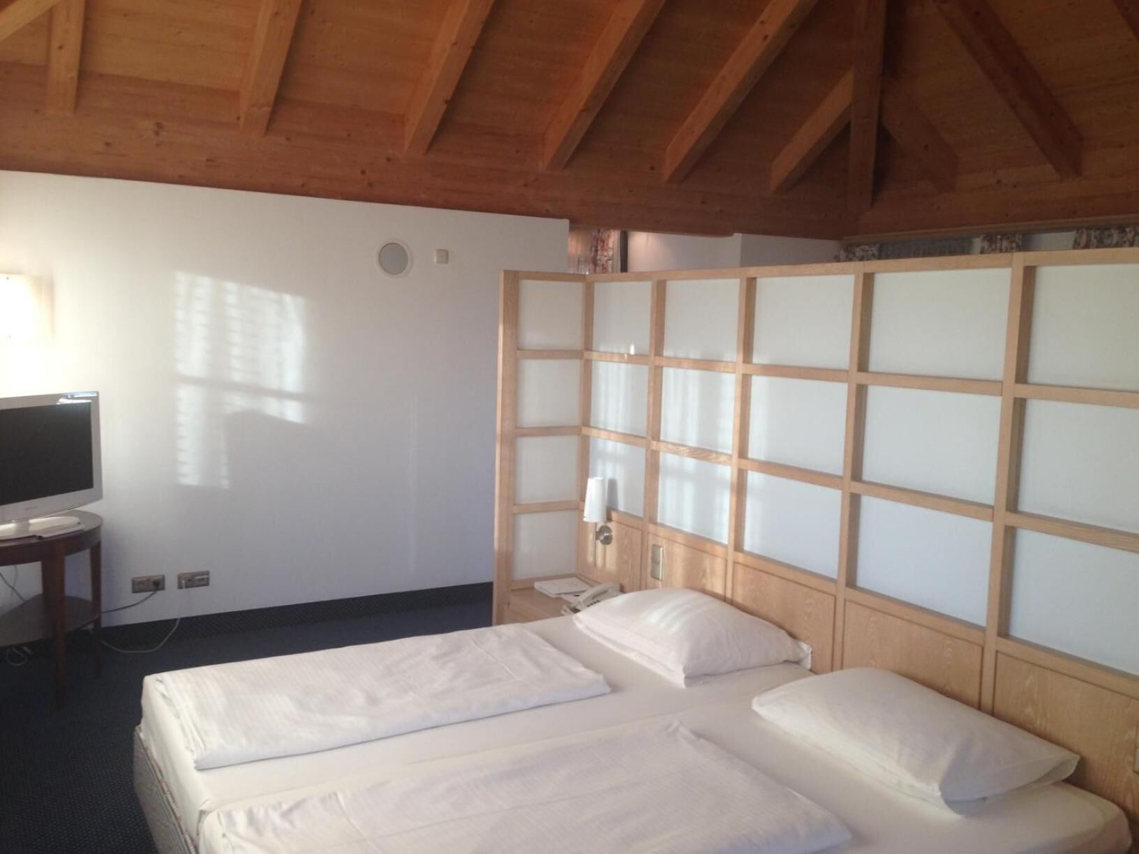 1 bedroom, in-room safe, desk, soundproofing