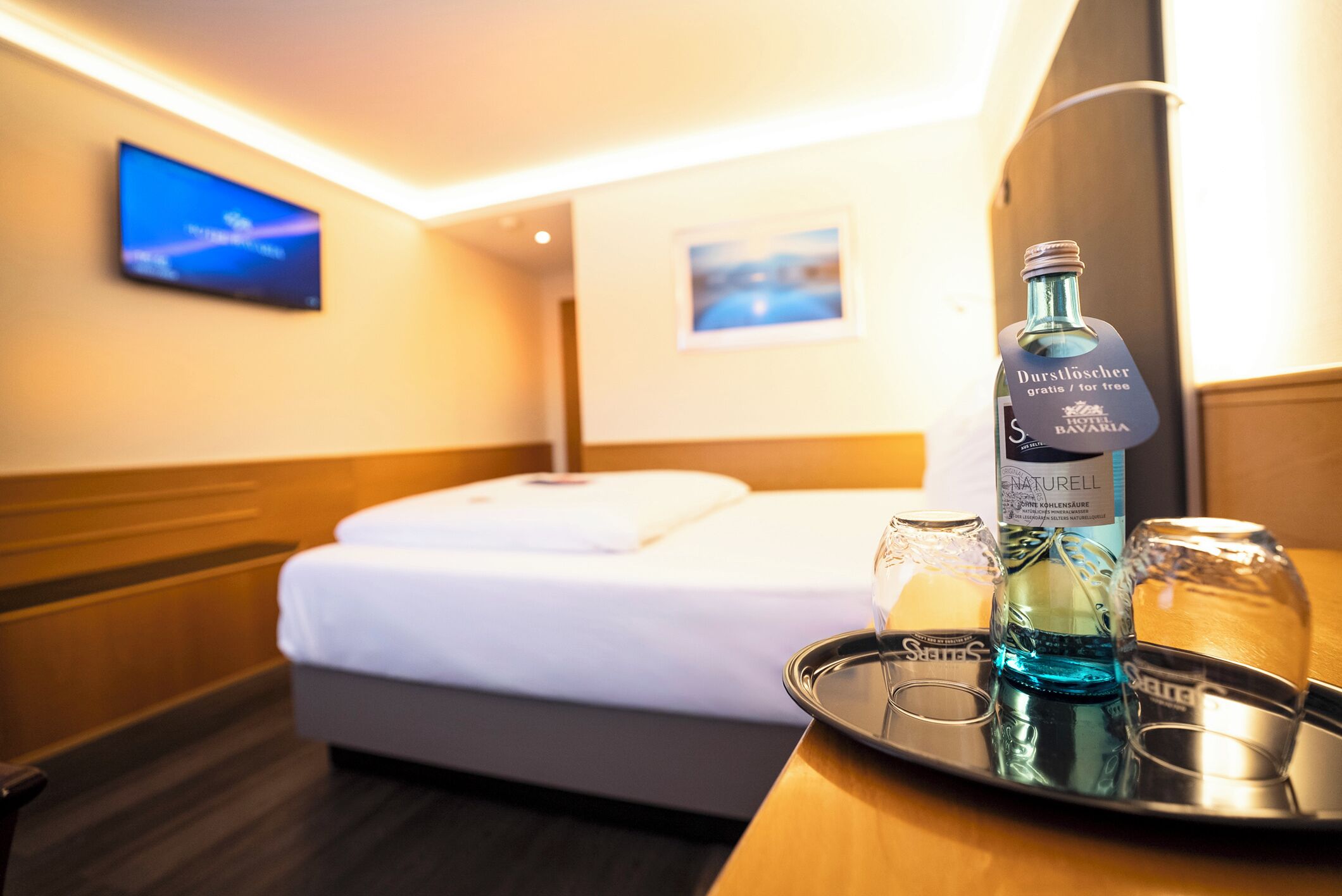 Enkeltrom | Safe på rommet, skrivebord, skrivebord for bærbar PC og lydisolert