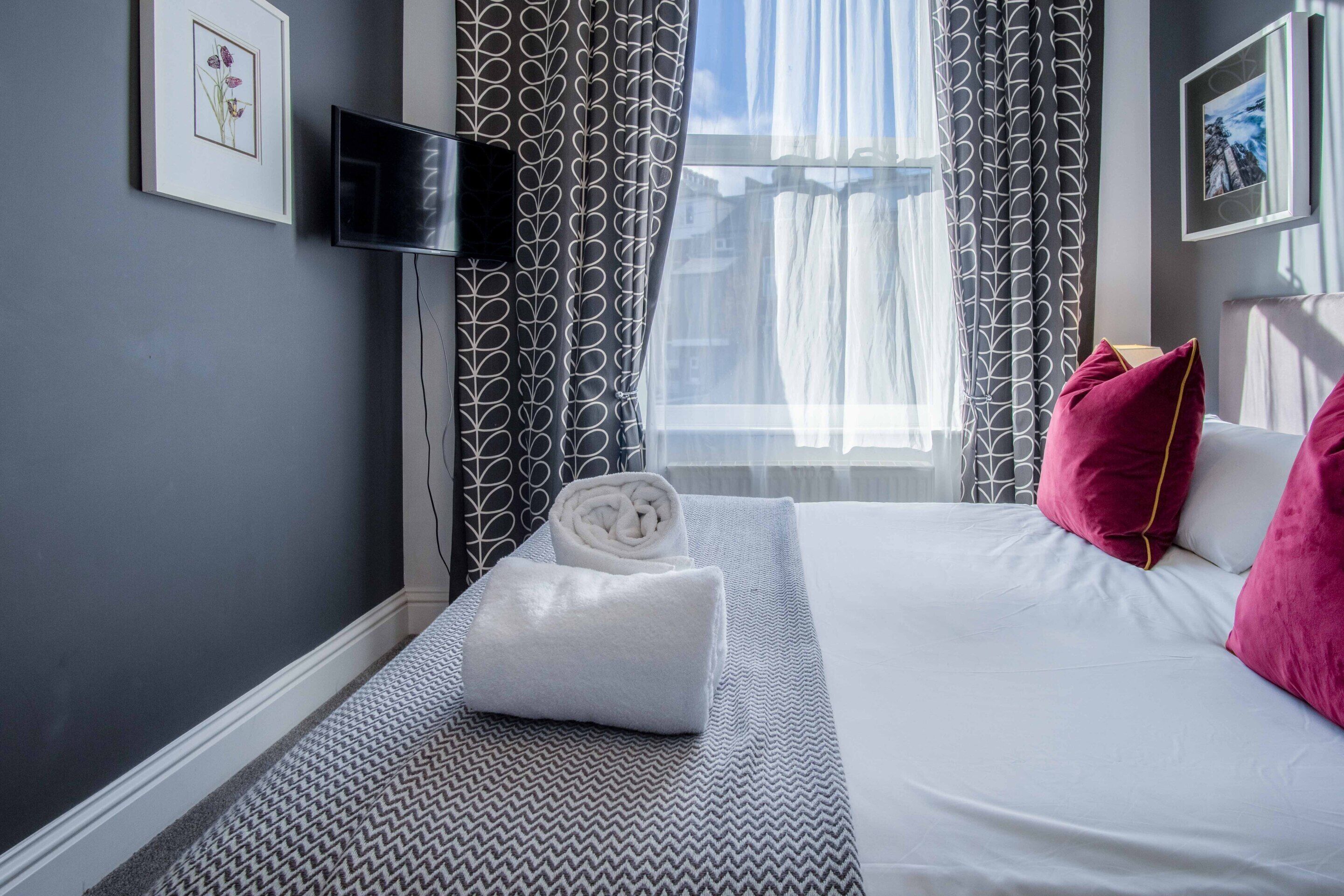 Luxury Apartment, Ensuite, Sea View (2 Bedroom ) | 1 bedroom