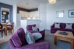 Luksusleilighet, eget bad, sjøutsikt (2 Bedroom ) | Lounge