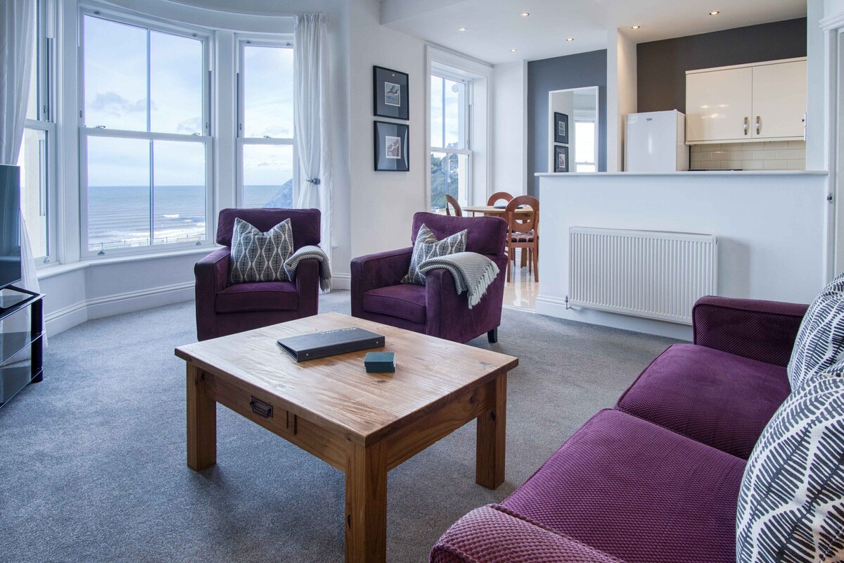 Luksusleilighet, eget bad, sjøutsikt (2 Bedroom ) | Vaskeri