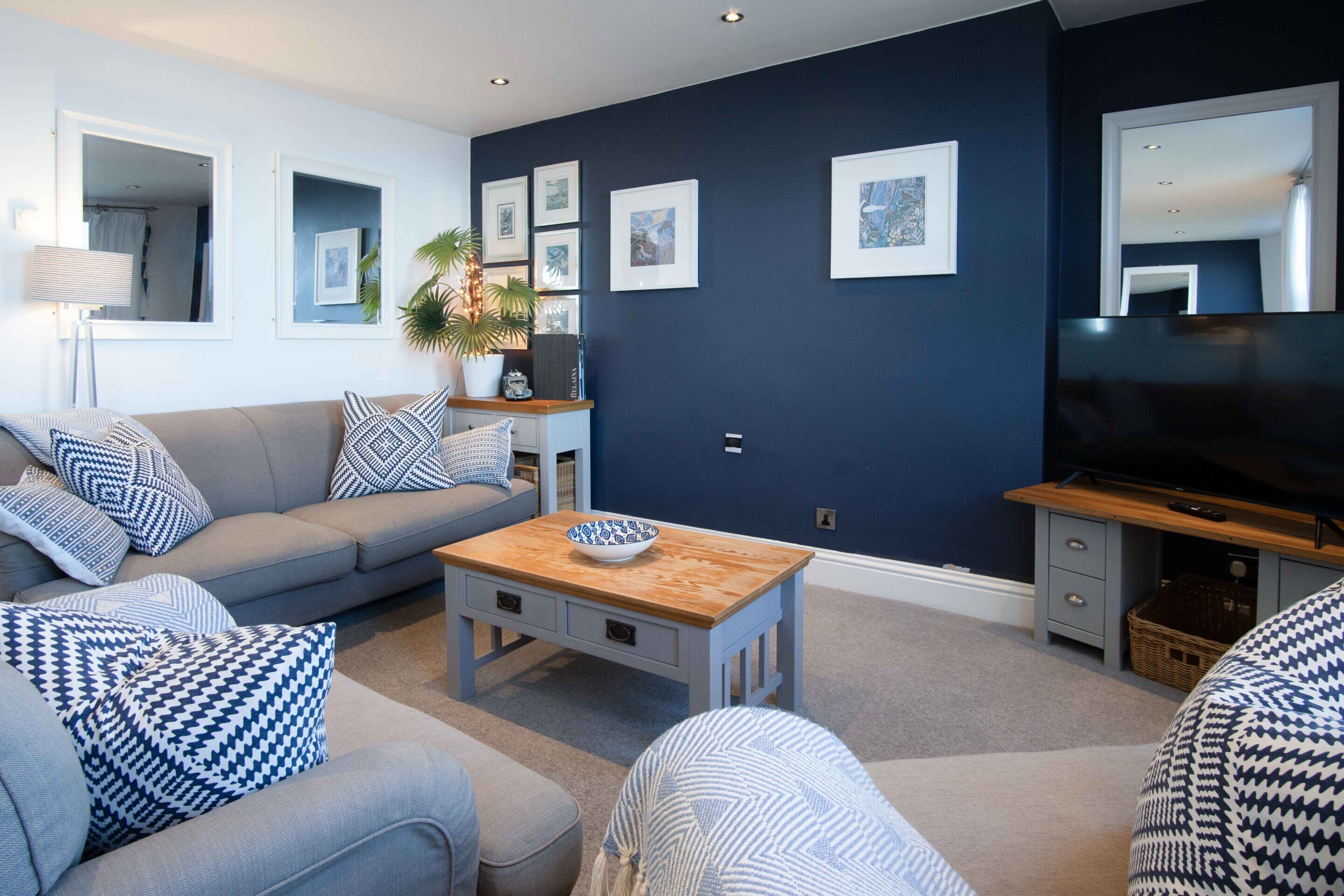 Apartment, Ensuite, Sea View ( 2 Bedroom - Beach Life) | Lounge