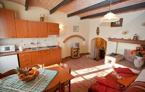 Apartment, 2 Bedrooms, Kitchenette, Garden Area | Private kitchen - Terre di Toscana (Terricciola)