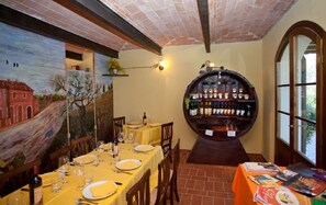 Dinner served - Terre di Toscana (Terricciola)