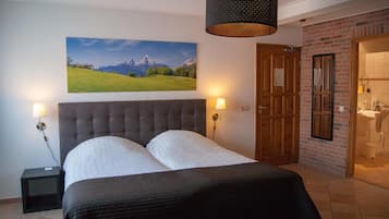 Desk, cribs/infant beds, rollaway beds, free WiFi