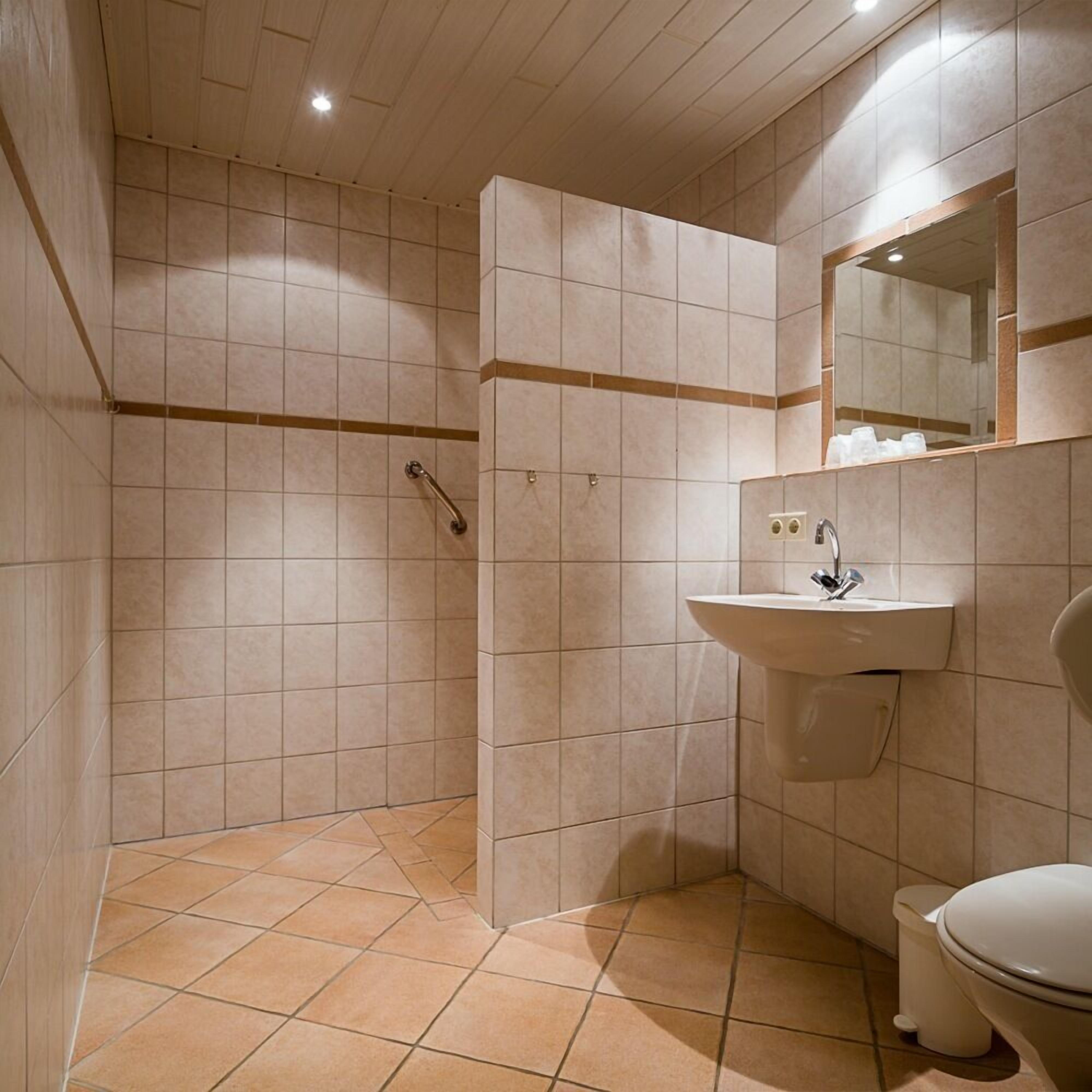 vacation home | bathroom | free toiletries, hair dryer