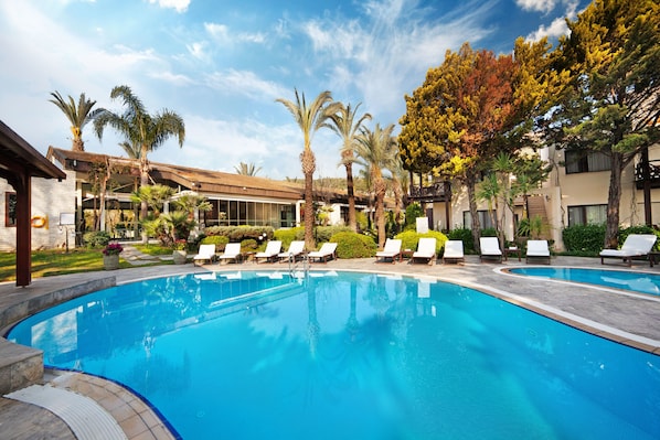 Piscina externa