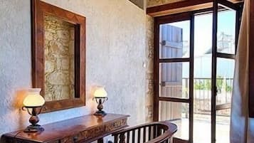 Cottage, 2 Bedrooms, Private Pool | Room amenity