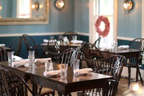 Restaurant - The Buxton Inn (Granville)