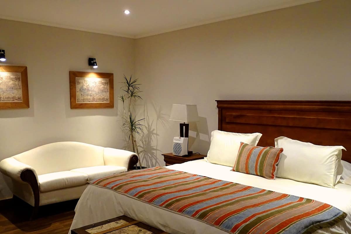 deluxe suite | 1 bedroom, premium bedding, soundproofing, free wifi