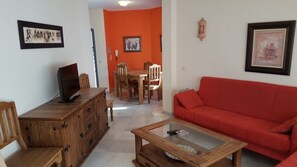 Apartment, 1 Bedroom | Living room