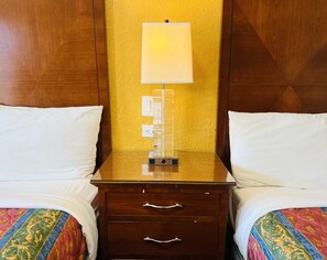 Free WiFi, bed sheets - Relax Inn Lawton (Lawton)