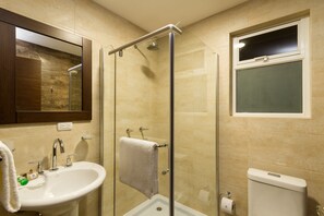 Shower, towels